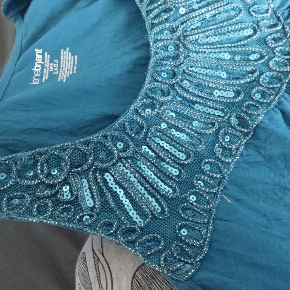 Tank top - Picture 2 of 3